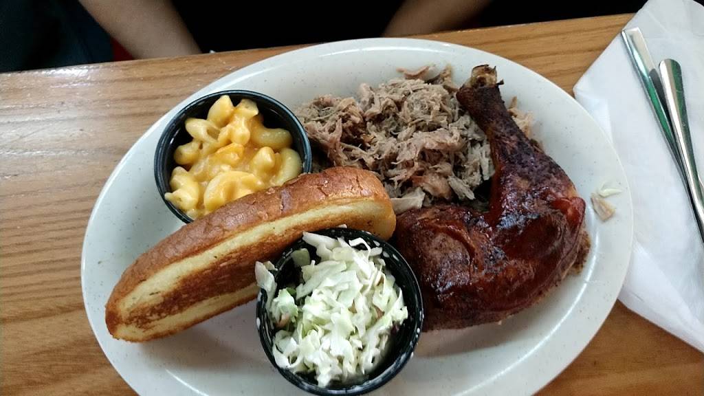 Hog Heaven Bar B-Q | restaurant | 37 N Atlantic Ave, Daytona Beach, FL 32118, USA | 3862571212 OR +1 386-257-1212