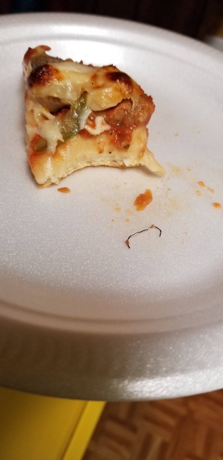 Pizza Nova | restaurant | 3704 W 26th St, Chicago, IL 60623, USA | 7737620100 OR +1 773-762-0100