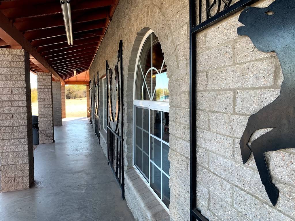 La Casita | restaurant | 400 AZ-77, Mammoth, AZ 85618, USA | 5204879980 OR +1 520-487-9980