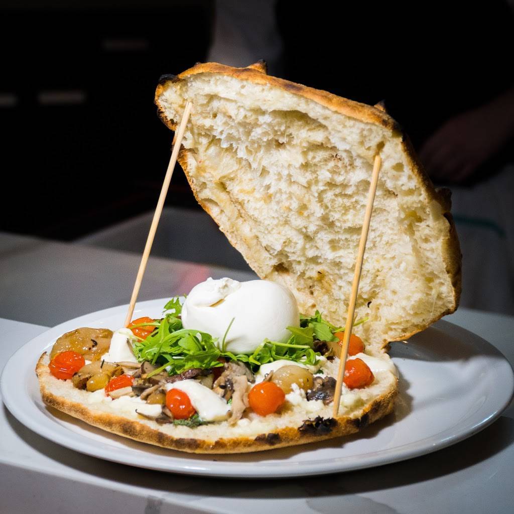 Posta Italbar Cucina | restaurant | 31 Lakeshore Rd E, Mississauga, ON L5G 4V5, Canada | 9058910193 OR +1 905-891-0193