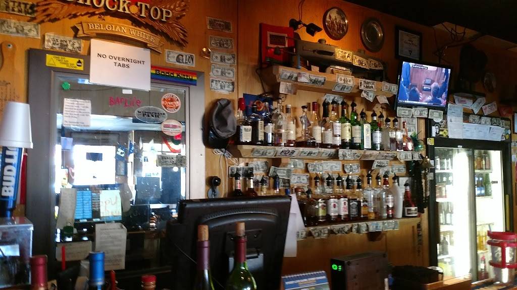 Hunleys Tavern | restaurant | 1750 Savannah Hwy, Charleston, SC 29407, USA | 8432253818 OR +1 843-225-3818