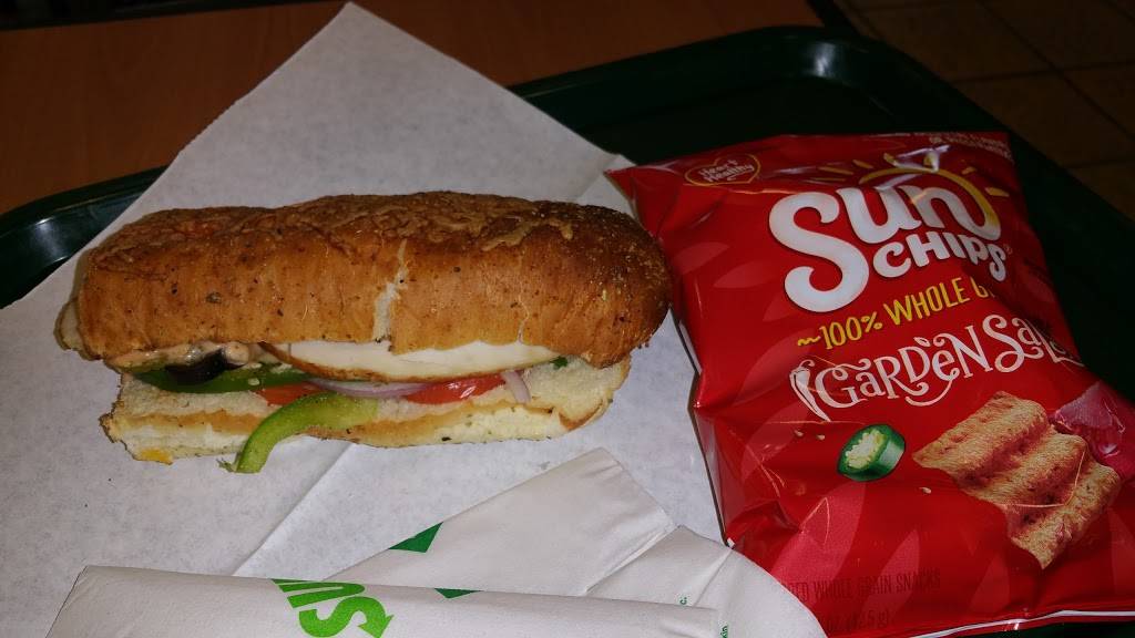 Subway | meal takeaway | 260 Western Ave, Allston, MA 02134, USA | 6177835700 OR +1 617-783-5700