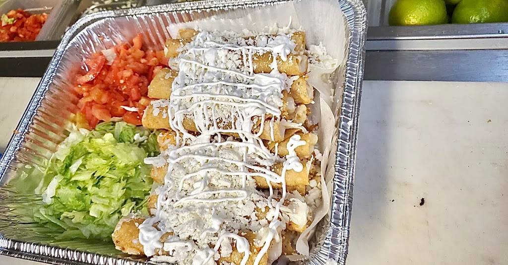 La Trailita | restaurant | 2639 S Damen Ave, Chicago, IL 60608, USA | 7738297132 OR +1 773-829-7132