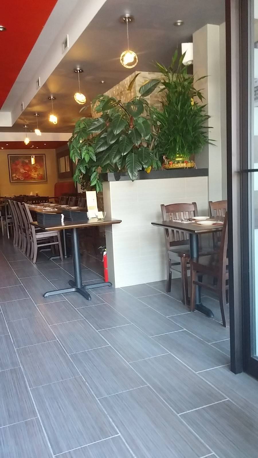 Ruyi Garden | restaurant | 650 The Queensway, Etobicoke, ON M8Y 1K7, Canada | 4162558858 OR +1 416-255-8858