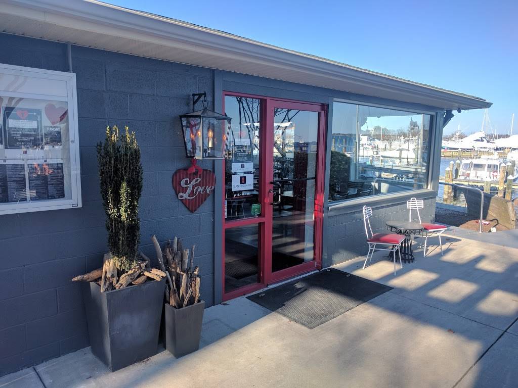 The Island Hideaway | restaurant | 14556 Solomons Island Rd S, Solomons, MD 20688, USA | 4104496382 OR +1 410-449-6382