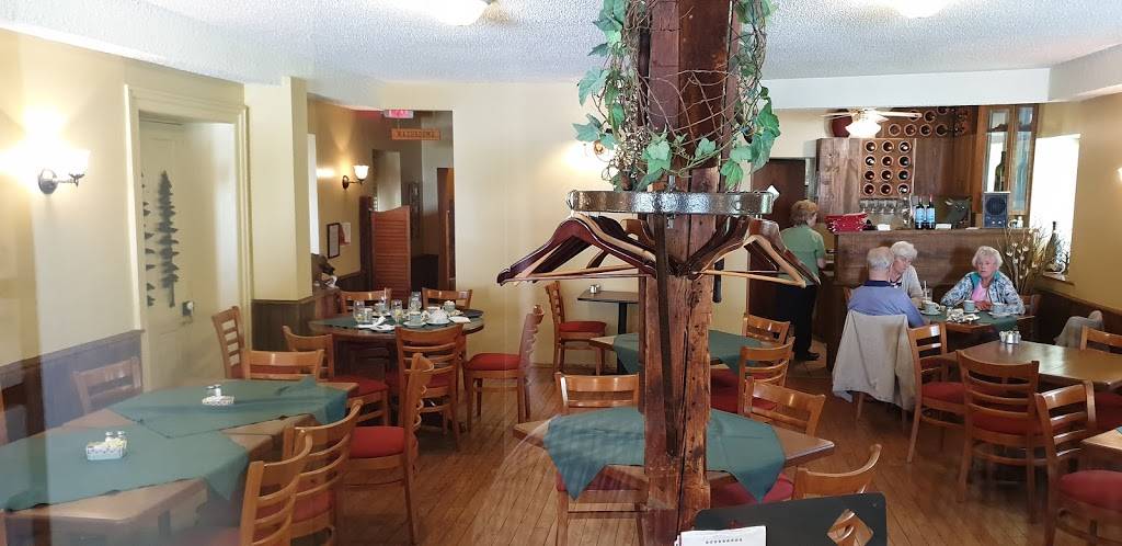 Cookhouse Bistro Inc | restaurant | 787 Old Hwy 8, Lynden, ON L0R 1X0, Canada | 5196472012 OR +1 519-647-2012