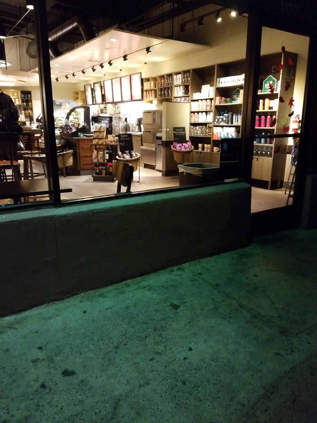 Starbucks | cafe | 1101 S Harbor Blvd, Fullerton, CA 92832, USA | 7147730703 OR +1 714-773-0703