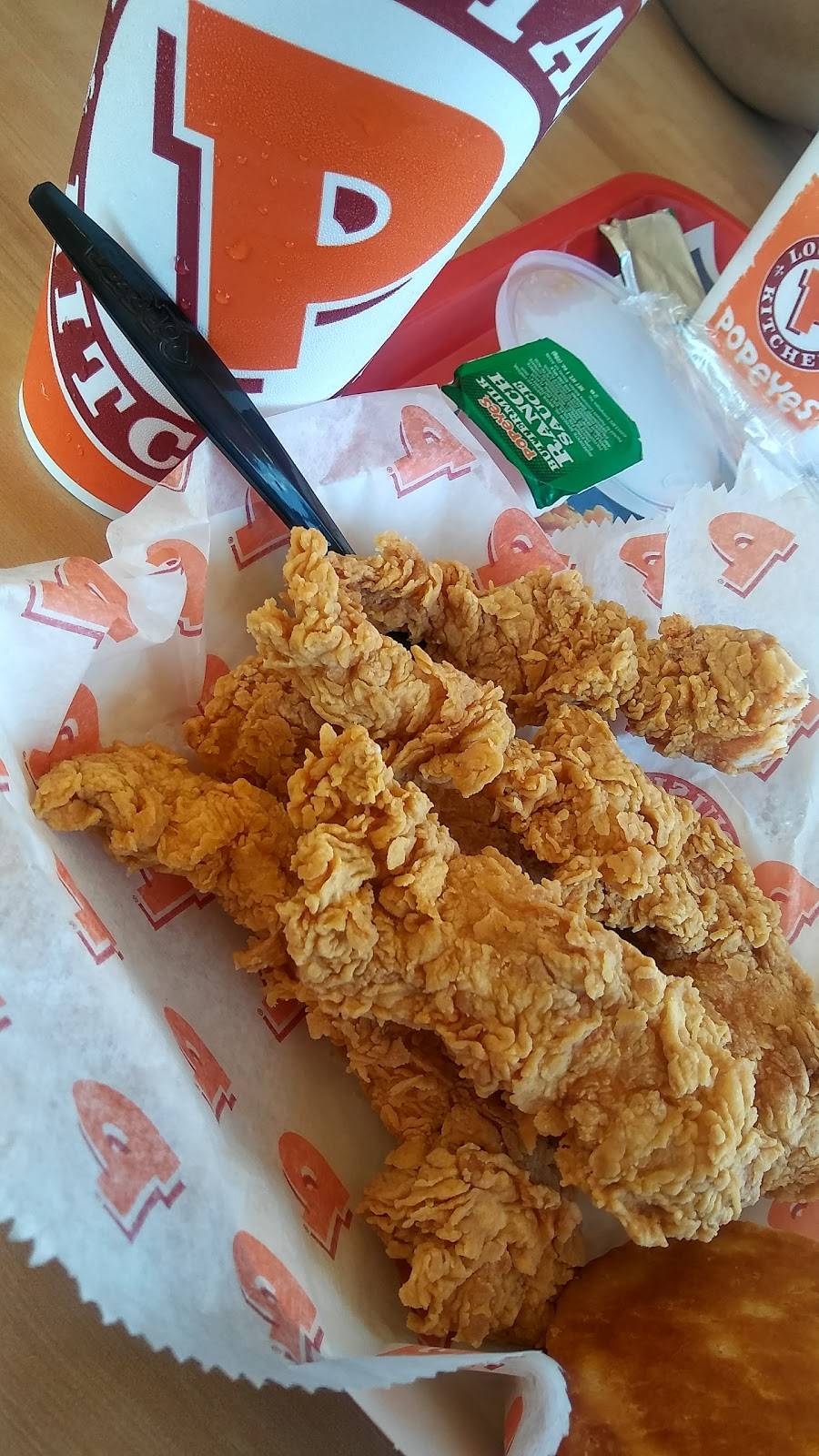 Popeyes Louisiana Kitchen | restaurant | 2225 SW Military Dr, San Antonio, TX 78224, USA | 2109233599 OR +1 210-923-3599