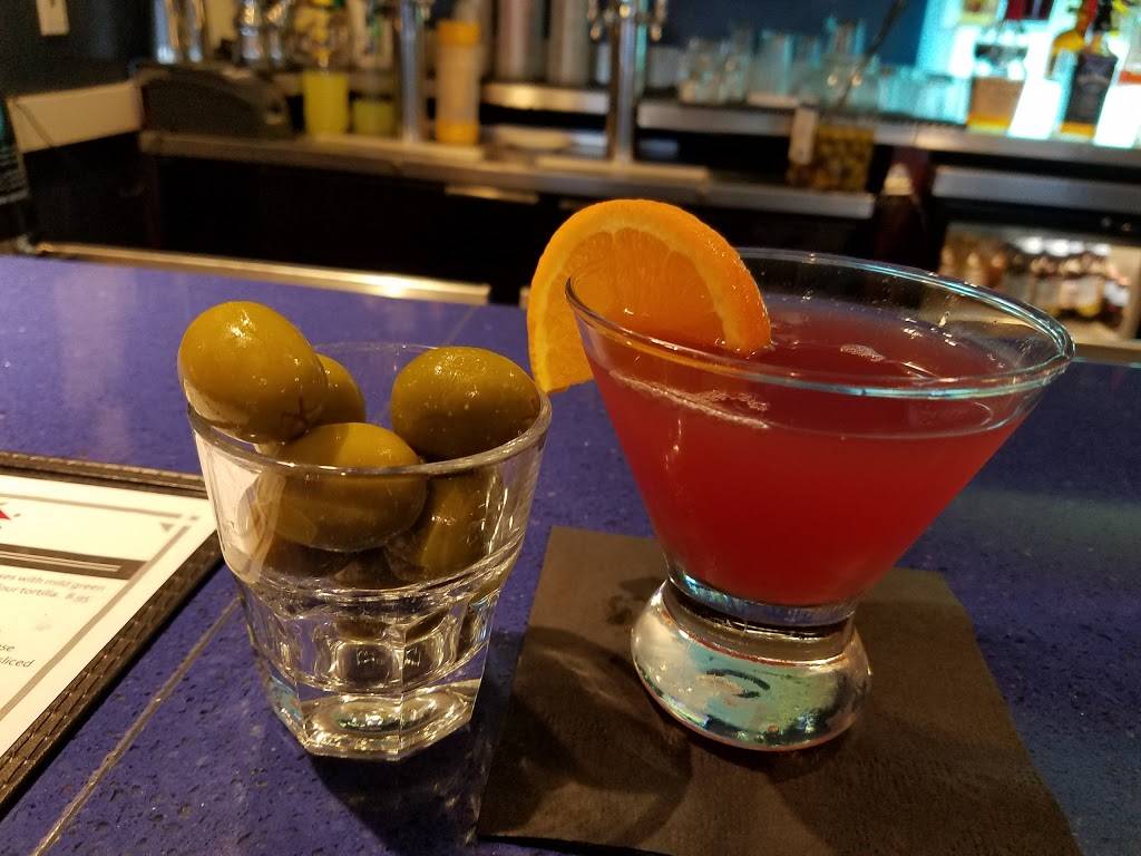 Cinemark Buckland Hills 18 & IMAX | meal takeaway | 99 Redstone Rd, Manchester, CT 06042, USA | 8606464555 OR +1 860-646-4555