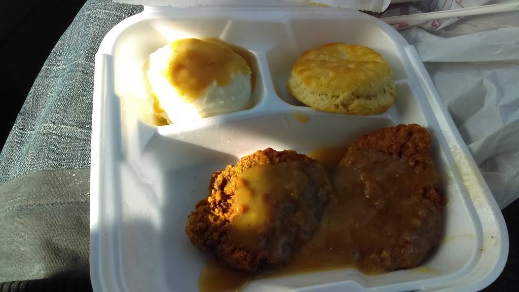 Mrs. Winners Chicken & Biscuits | restaurant | 4499 Glenwood Rd, Decatur, GA 30032, USA | 4048352724 OR +1 404-835-2724