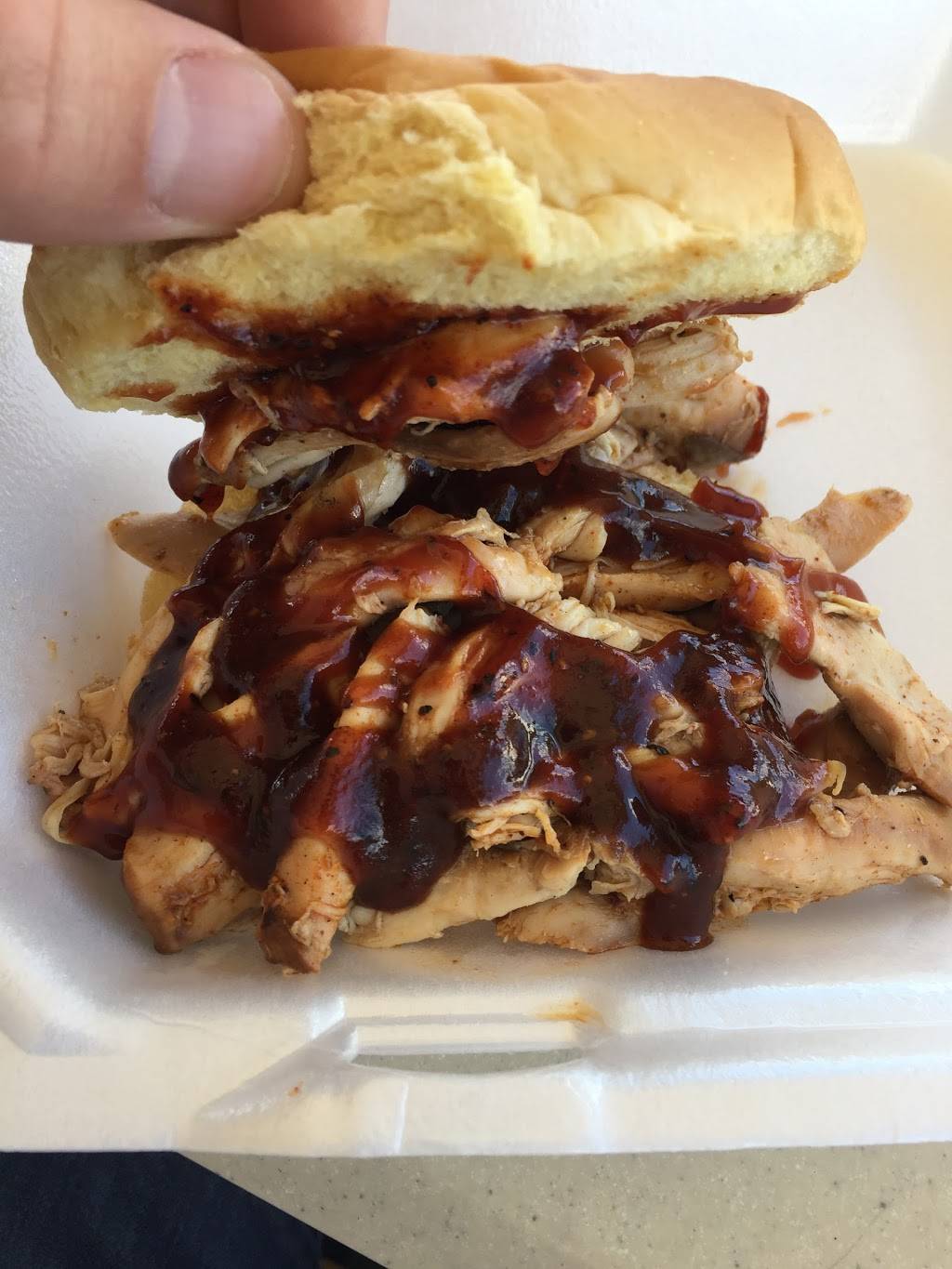 32-Q | restaurant | 4100 Half-Acre Rd, Batavia, OH 45103, USA | 5134446587 OR +1 513-444-6587