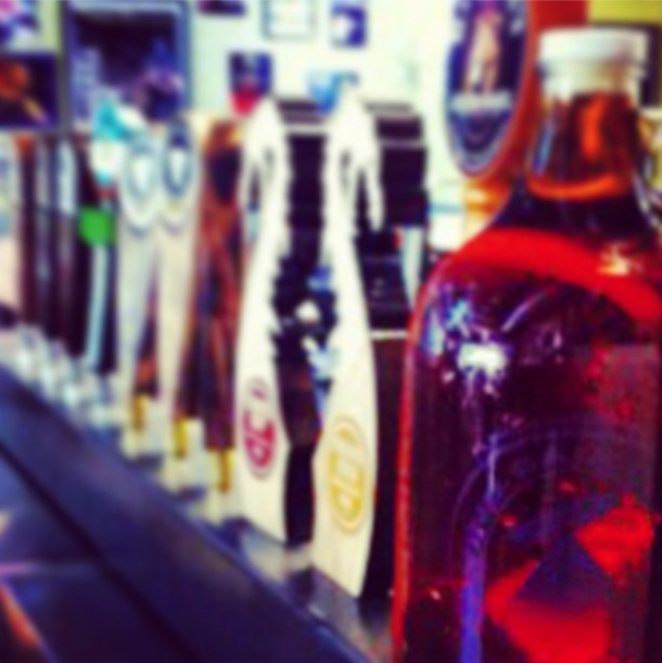 Flying Saucer Pizza | restaurant | 14712 NE 91st St, Redmond, WA 98052, USA | 4253762700 OR +1 425-376-2700