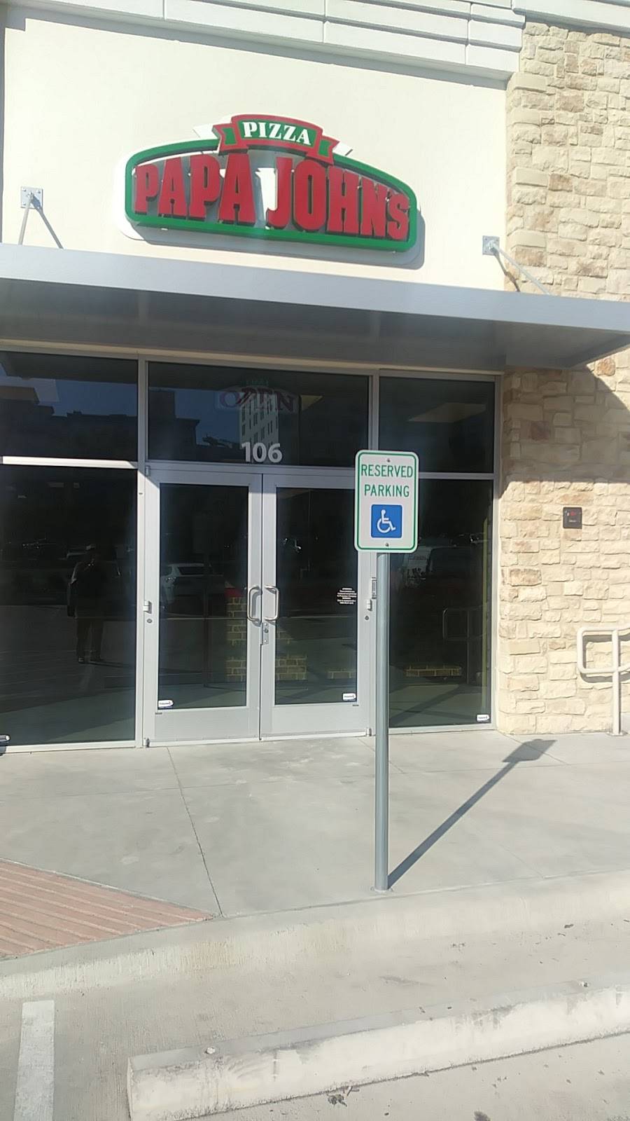 Papa Johns Pizza | restaurant | 2320 S 31st St Suite 106, Temple, TX 76504, USA | 2547715646 OR +1 254-771-5646