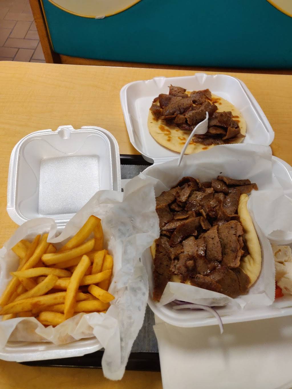 Yannis Golden Gyros | restaurant | 6658 W Washington St, Indianapolis, IN 46241, USA | 3173622500 OR +1 317-362-2500