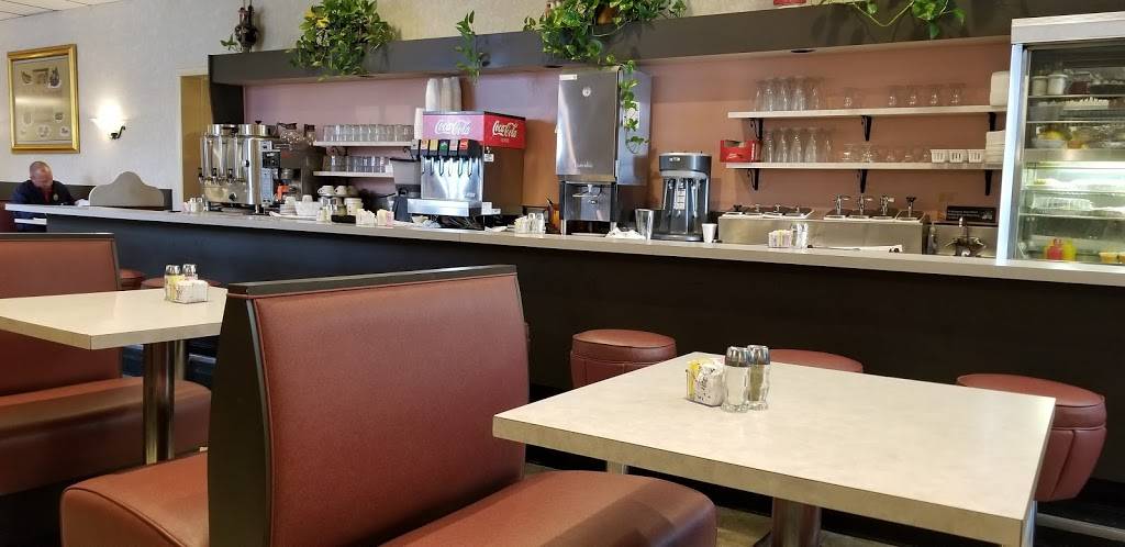 Hamilton Restaurant | restaurant | 55 W High St, Carlisle, PA 17013, USA | 7172494410 OR +1 717-249-4410