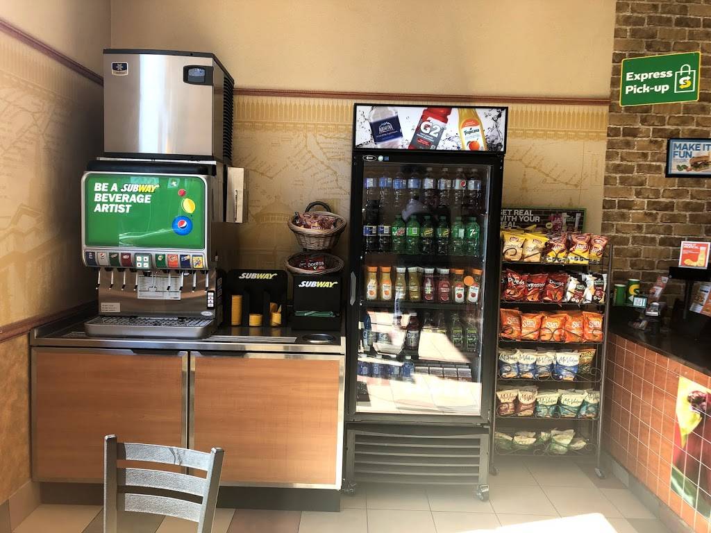 Subway | meal takeaway | 900 Progress Ave. Unit #2 Next to Gas Station, Scarborough, ON M1H 2Z9, Canada | 4162891321 OR +1 416-289-1321