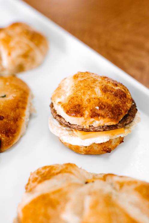 BuckN Good Donuts | restaurant | 6625 Maynardville Pike, Knoxville, TN 37918, USA | 8653774011 OR +1 865-377-4011