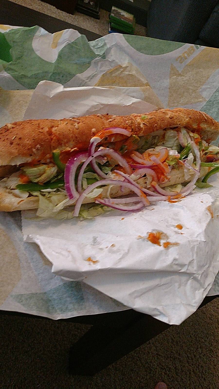 Subway | meal takeaway | 11024 Quivira Rd, Overland Park, KS 66212, USA | 9134691641 OR +1 913-469-1641