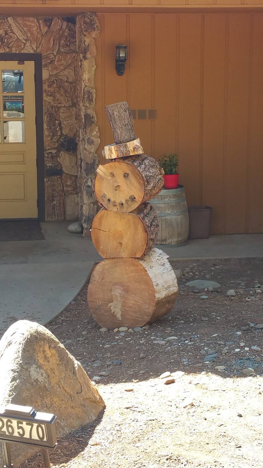 The Mountain Grille | restaurant | 26510 Fairway Dr, Pioneer, CA 95666, USA | 2092958808 OR +1 209-295-8808