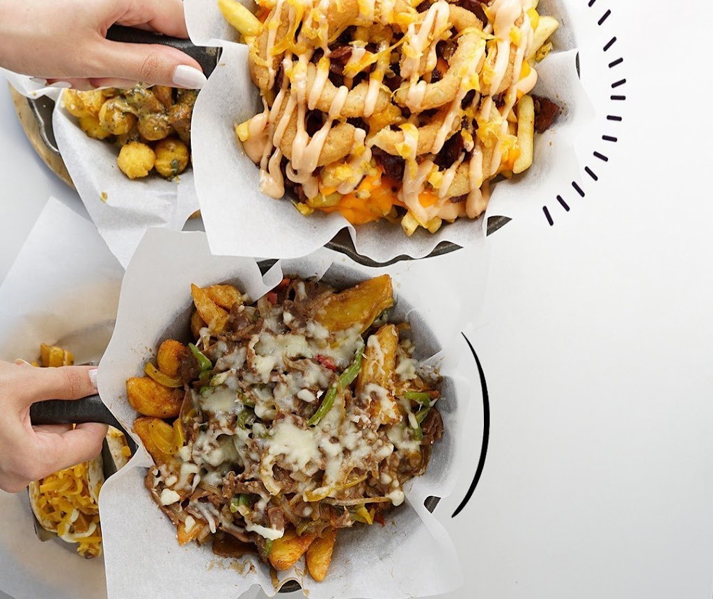 Friesy | restaurant | 2628 N Fair Oaks Ave, Tucson, AZ 85712, USA | 5202547333 OR +1 520-254-7333