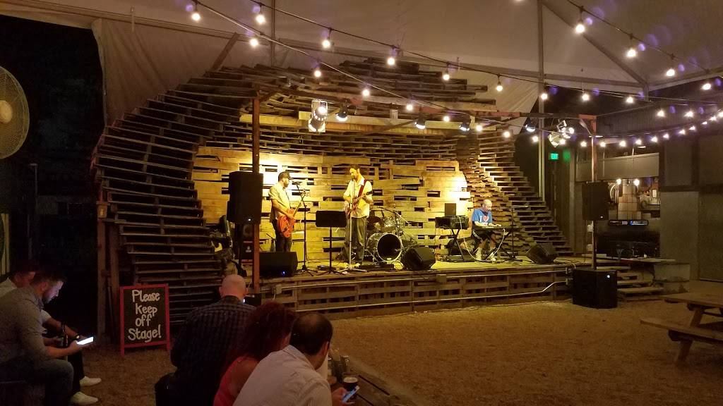 Chicken Scratch | restaurant | 2303 Pittman St, Dallas, TX 75208, USA | 2147491112 OR +1 214-749-1112