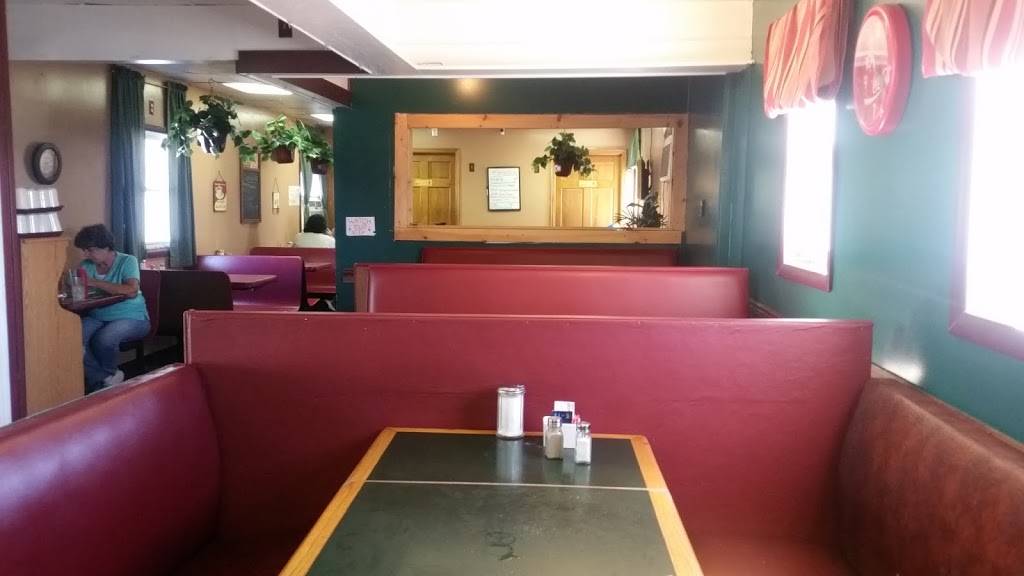Donnas Cafe | restaurant | 5942 Rome-Taberg Rd, Rome, NY 13440, USA | 3153365682 OR +1 315-336-5682