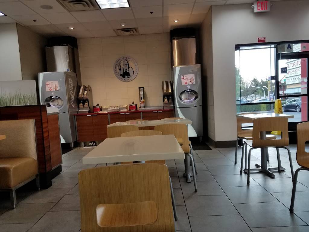 Wendys | restaurant | 3565 Central Ave, Riverside, CA 92506, USA | 9513287951 OR +1 951-328-7951