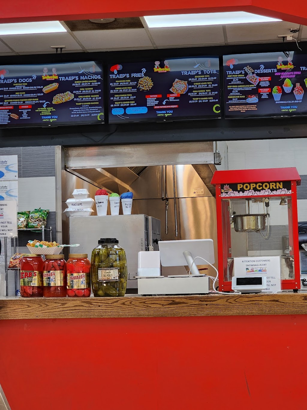 TraePay’s Cafe | restaurant | 3295 Joe Treadwell Dr Suite B, Mobile, AL 36606, USA | 2513843041 OR +1 251-384-3041