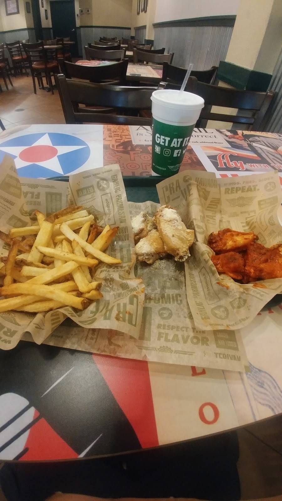 Wingstop | restaurant | 3939 41st Ave Dr, Moline, IL 61265, USA | 3097649464 OR +1 309-764-9464