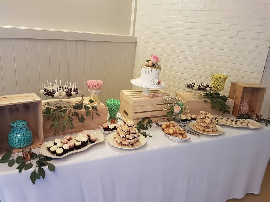 Le Chalet des Érables | restaurant | 384 Montée Gagnon, Sainte-Anne-des-Plaines, QC J0N 1H0, Canada | 4504780822 OR +1 450-478-0822