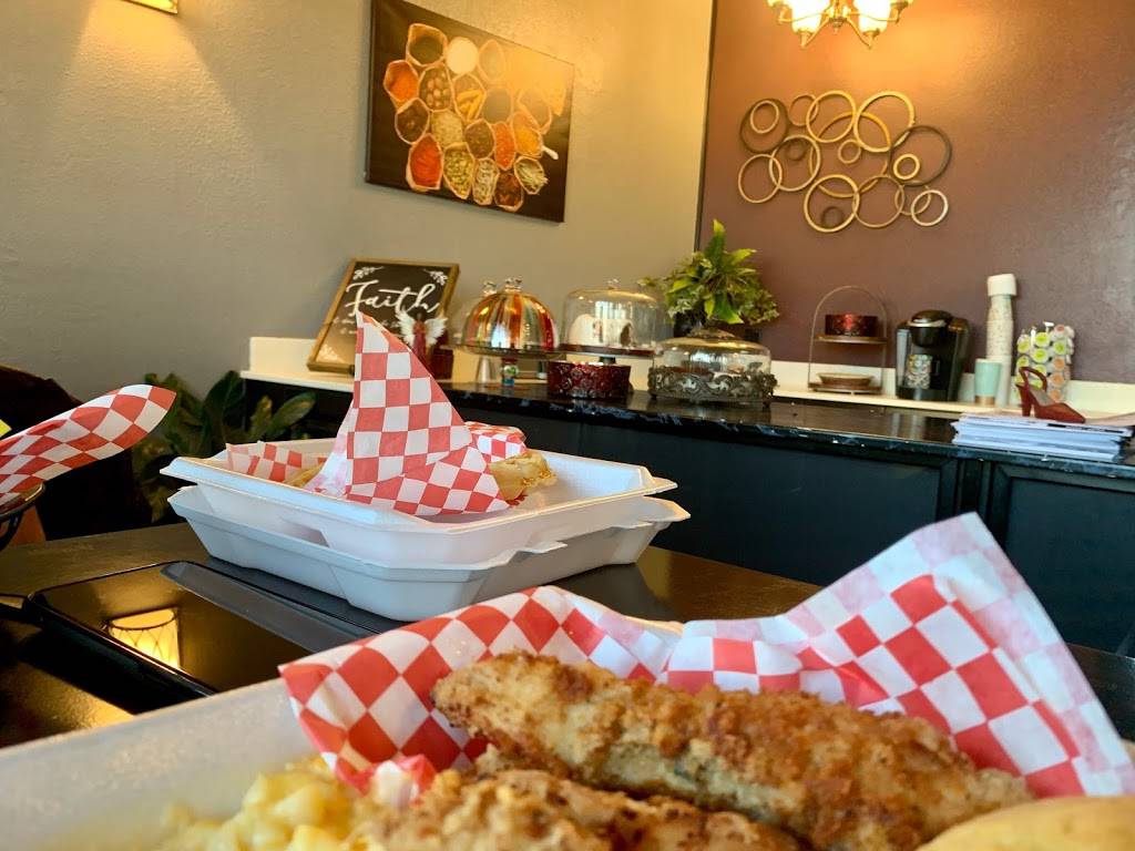 Southern Comfort Cafe | restaurant | 10630 Montwood Dr F, El Paso, TX 79935, USA | 9155259773 OR +1 915-525-9773