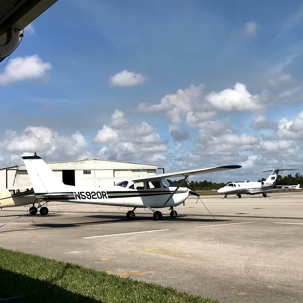 Landing Strip Cafe | restaurant | 2800 NW 20th Trail, Okeechobee, FL 34972, USA | 8634676828 OR +1 863-467-6828