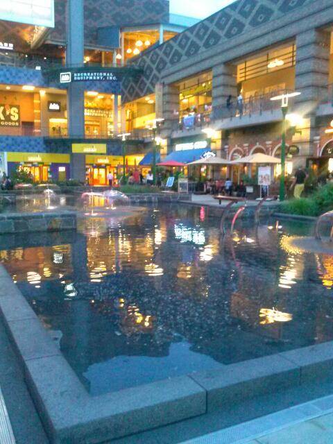 Showcase Cinema de Lux Ridge Hill | restaurant | 29 Fitzgerald Street, Yonkers, NY 10710, USA | 8003154000 OR +1 800-315-4000