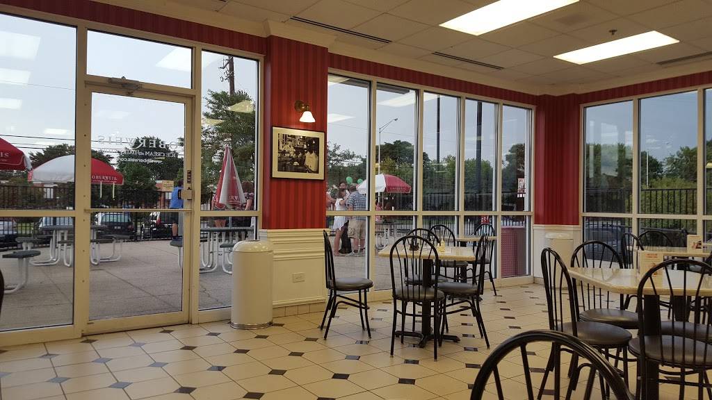 Oberweis Ice Cream and Dairy Store | restaurant | 1735 Algonquin Rd, Rolling Meadows, IL 60008, USA | 8472909222 OR +1 847-290-9222