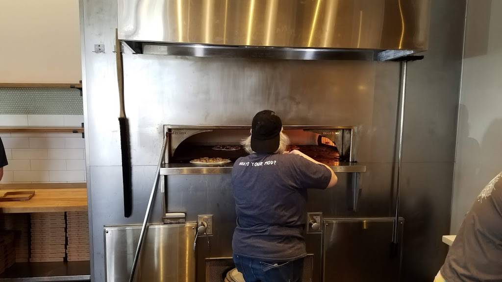 MOD Pizza | restaurant | 617 N Redwood Rd #115, Saratoga Springs, UT 84045, USA | 3852471051 OR +1 385-247-1051