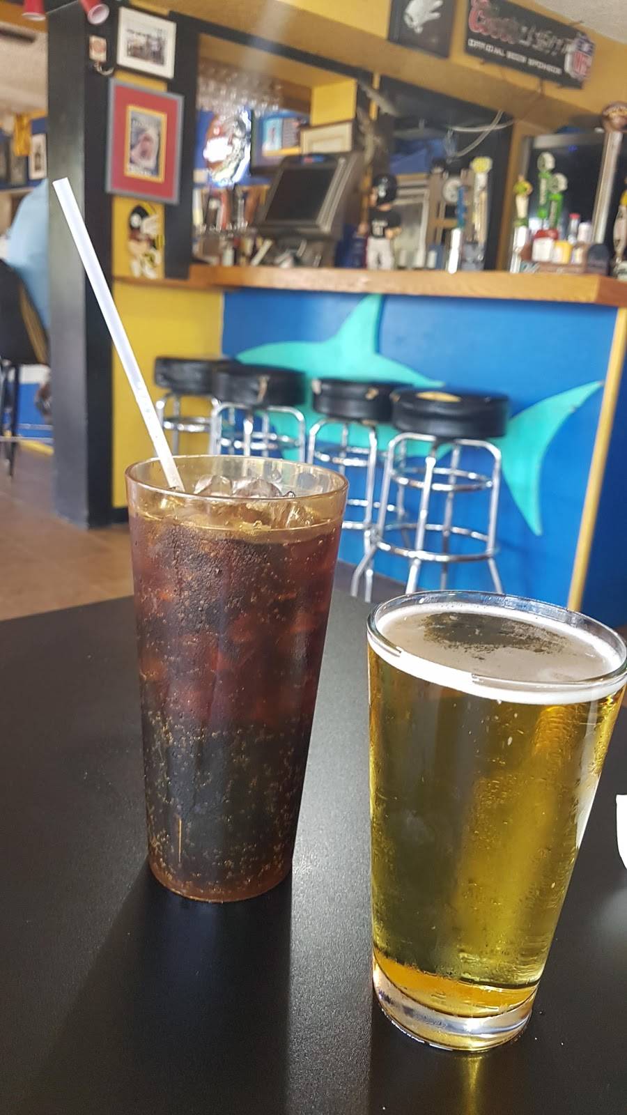 Great White Grill | restaurant | 2440 Palm Ridge Rd, Sanibel, FL 33957, USA | 2394720212 OR +1 239-472-0212