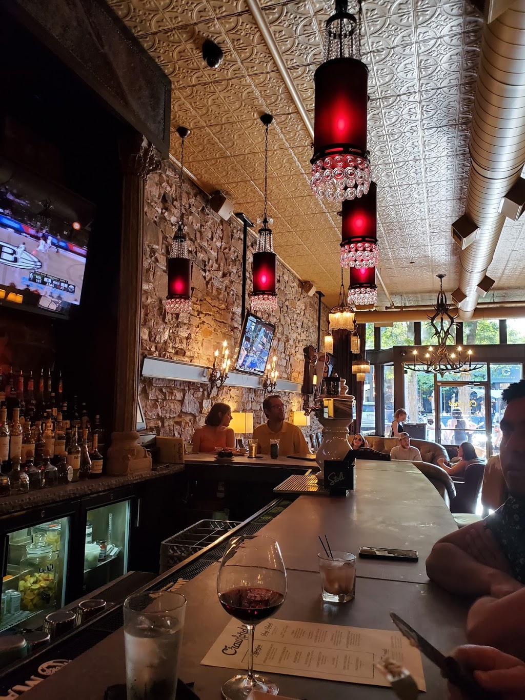 Crawfords | night club | 214 S Phillips Ave, Sioux Falls, SD 57104, USA | 6053325333 OR +1 605-332-5333