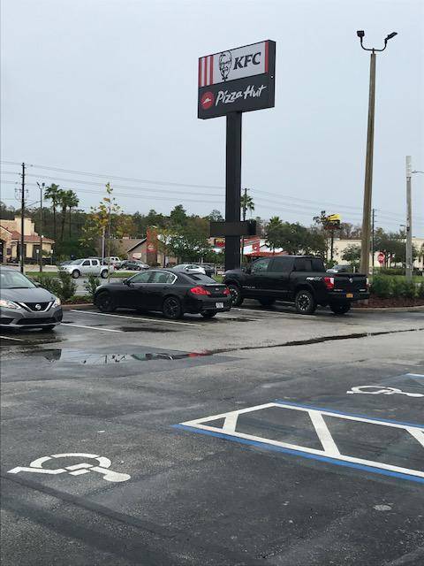 KFC | restaurant | 12195 S Apopka Vineland Rd, Orlando, FL 32836, USA | 4077784571 OR +1 407-778-4571