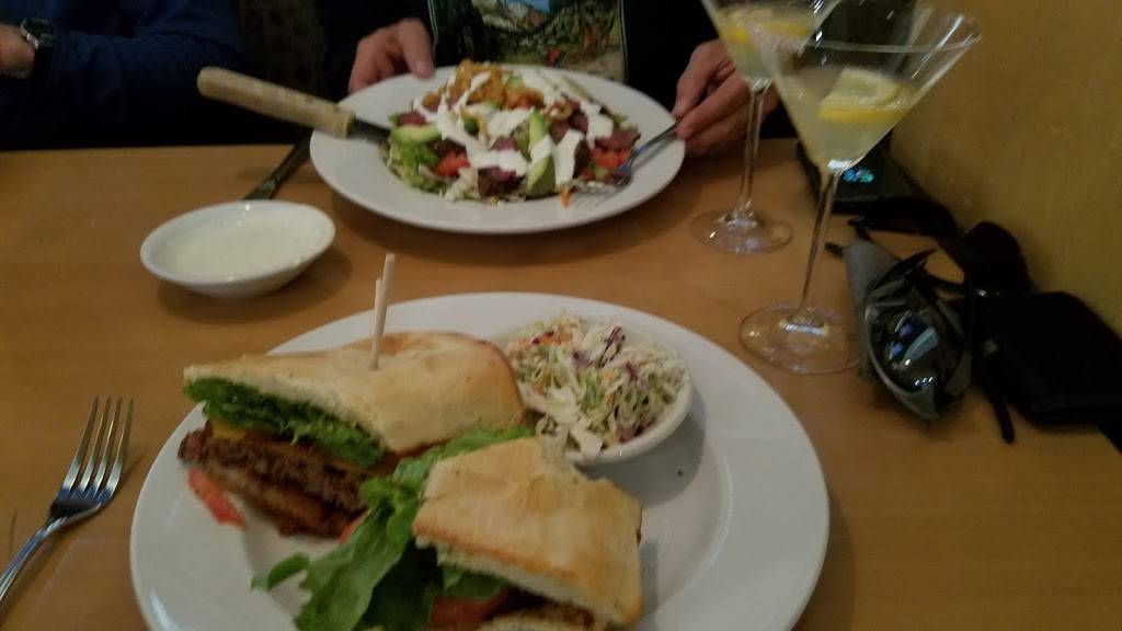 Petes restaurant and brewhouse | restaurant | 2495 Carmichael Dr, Chico, CA 95928, USA | 5308910611 OR +1 530-891-0611