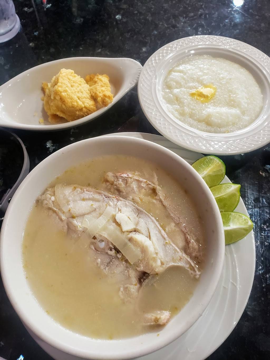 End Zone Restaurant & Grill | restaurant | 5601 Pembroke Rd, Hollywood, FL 33023, USA | 9549831808 OR +1 954-983-1808