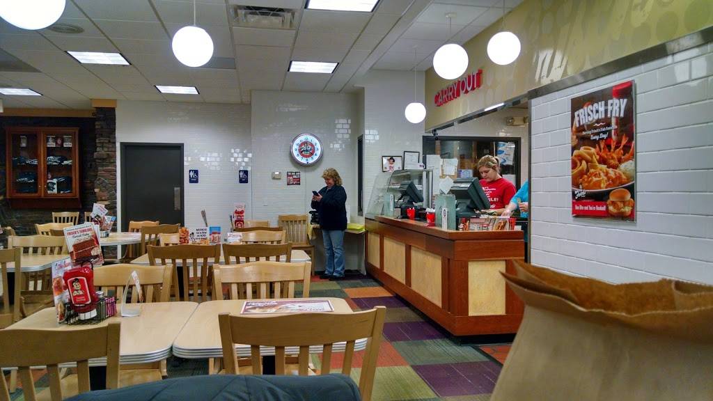 Frischs Big Boy | bakery | 1707 E Perry St, Port Clinton, OH 43452, USA | 4197343151 OR +1 419-734-3151