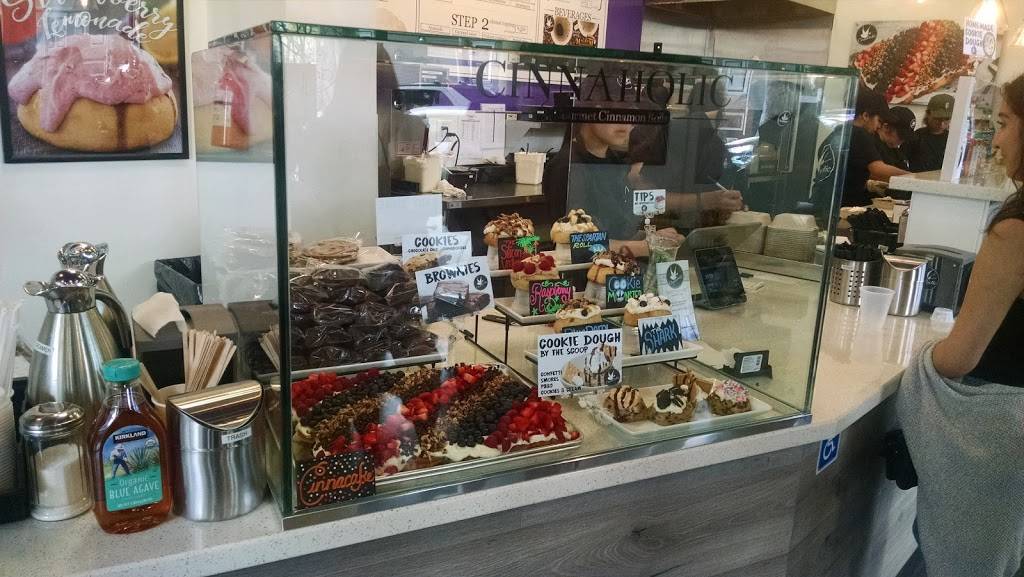 Cinnaholic | bakery | 115 E San Carlos St, San Jose, CA 95112, USA | 4083515400 OR +1 408-351-5400