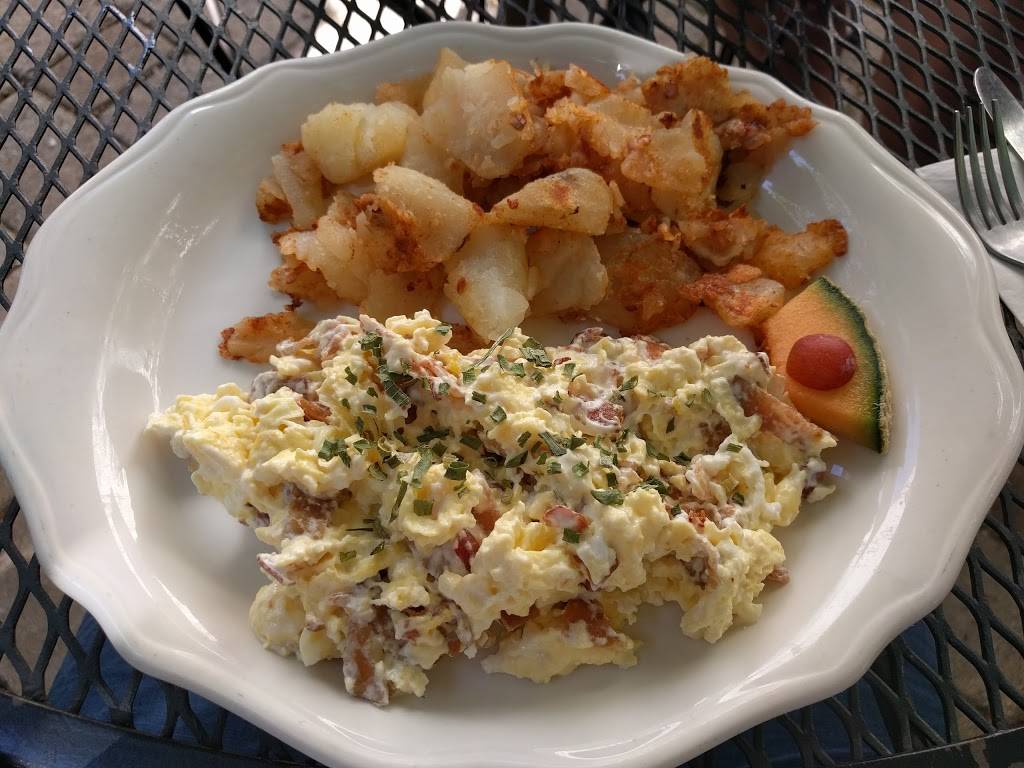 Zoes Vintage Kitchen Inc | restaurant | 77 Center Ave, Atlantic Highlands, NJ 07716, USA | 7327089637 OR +1 732-708-9637