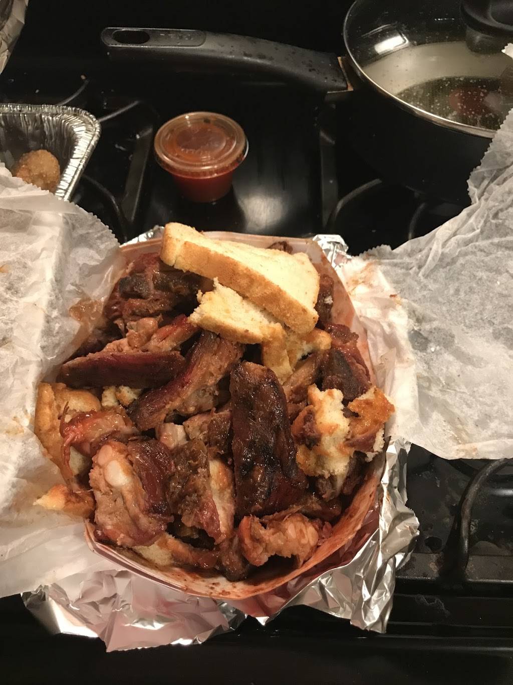 Colemans 2 Ribs&Tips | restaurant | 5754 W Chicago Ave, Chicago, IL 60651, USA | 7732870363 OR +1 773-287-0363