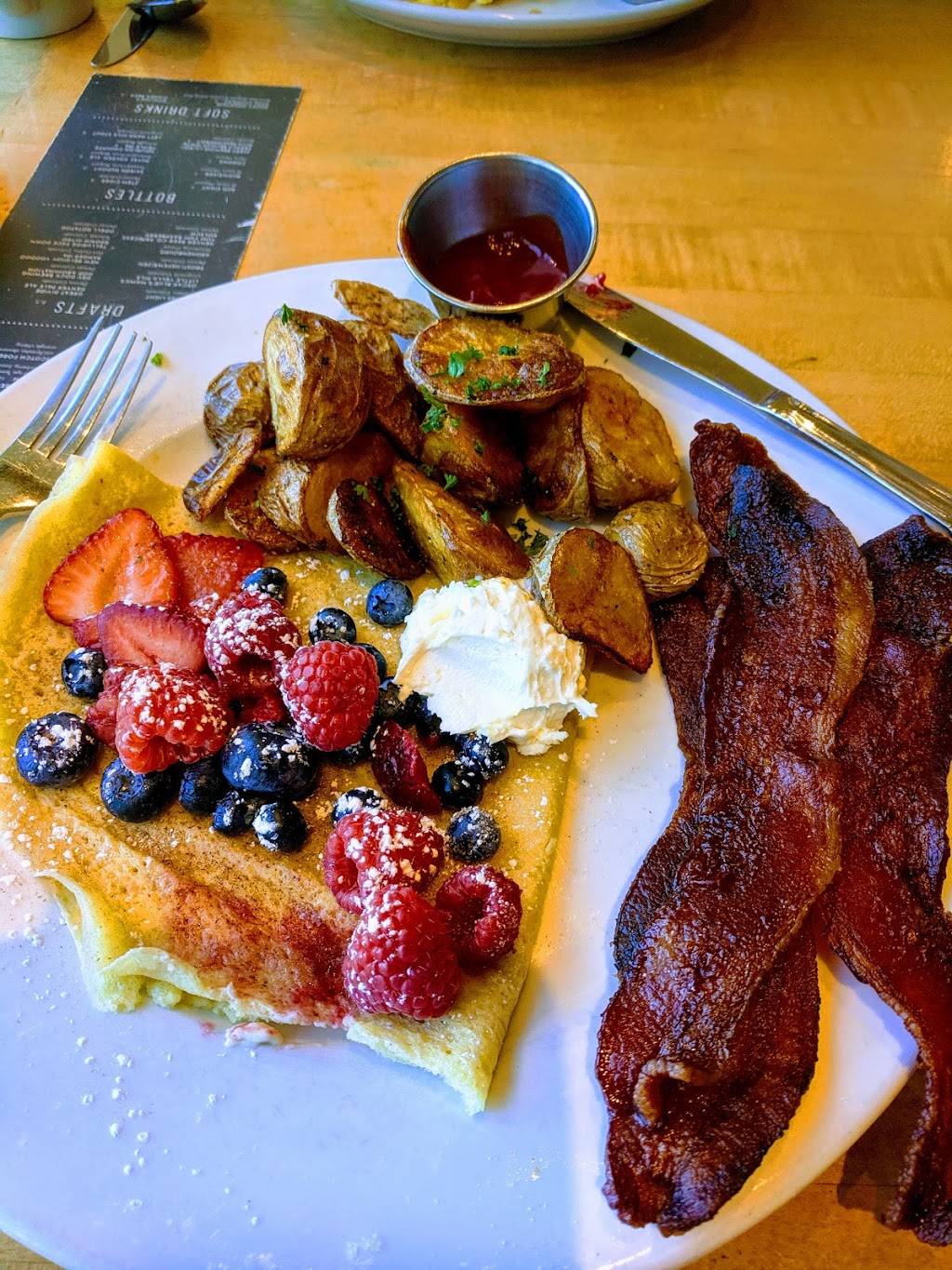 Pour La France! | cafe | 8900 Peña Blvd, Denver, CO 80249, USA | 3033179472 OR +1 303-317-9472