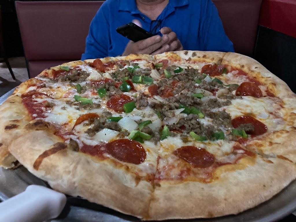 Ragu II NY Pizza & Italian Kitchen | restaurant | 111 W Lauderdale St, Tullahoma, TN 37388, USA | 9312224142 OR +1 931-222-4142