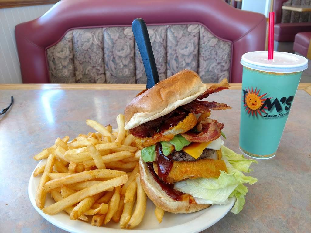 Toms 24 Famous Family Restaurant | restaurant | 1110 Sycamore Ave, Vista, CA 92081, USA | 7607274077 OR +1 760-727-4077