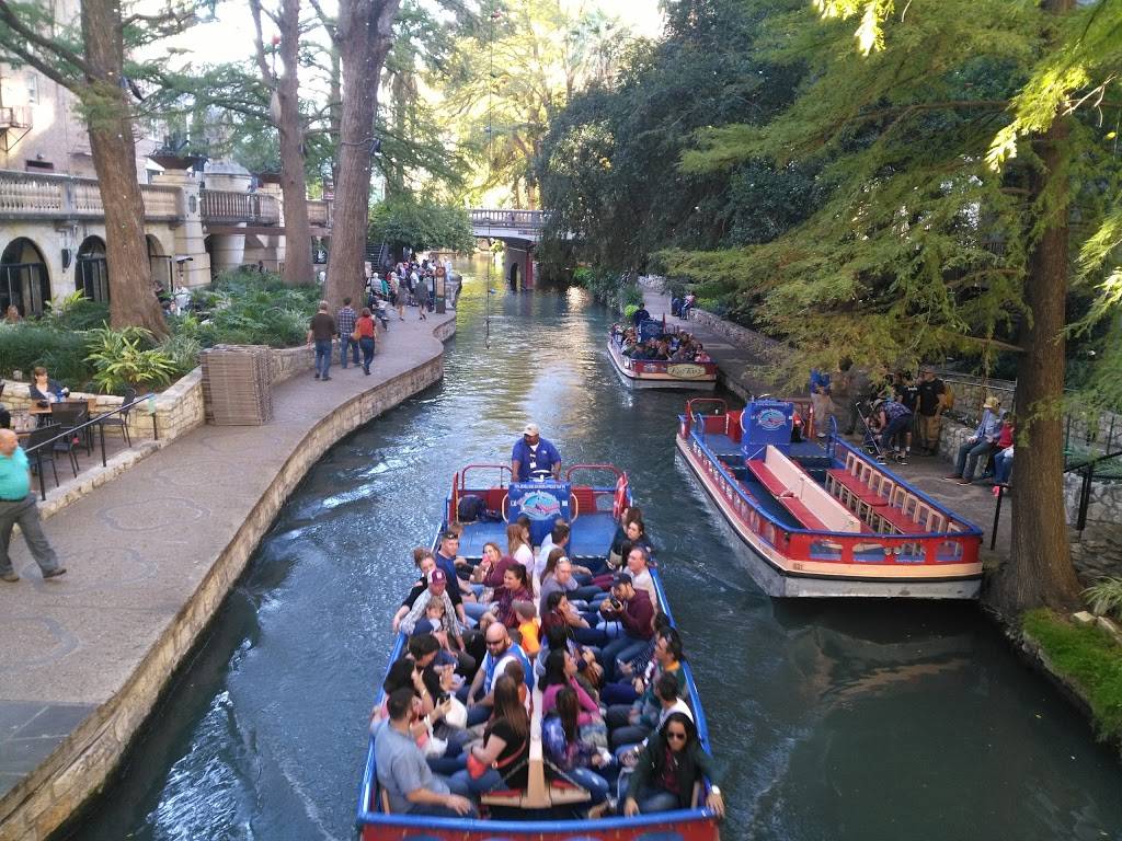 Ritas On the River | restaurant | 245 E Commerce St, San Antonio, TX 78205, USA | 2102277482 OR +1 210-227-7482