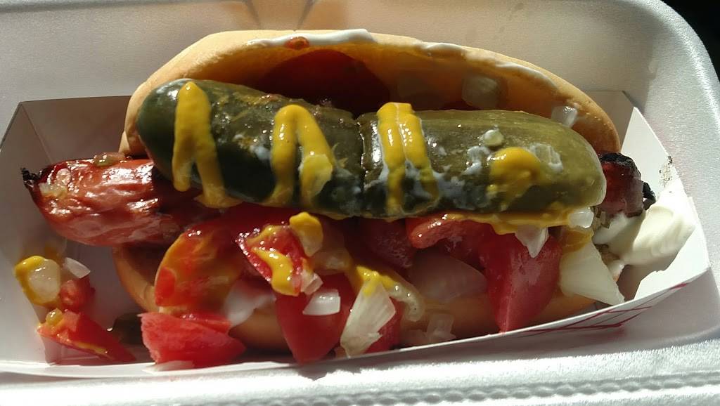 Matts Red Hots | restaurant | 18911 S Tamiami Trail #24, Fort Myers, FL 33908, USA | 2397918036 OR +1 239-791-8036