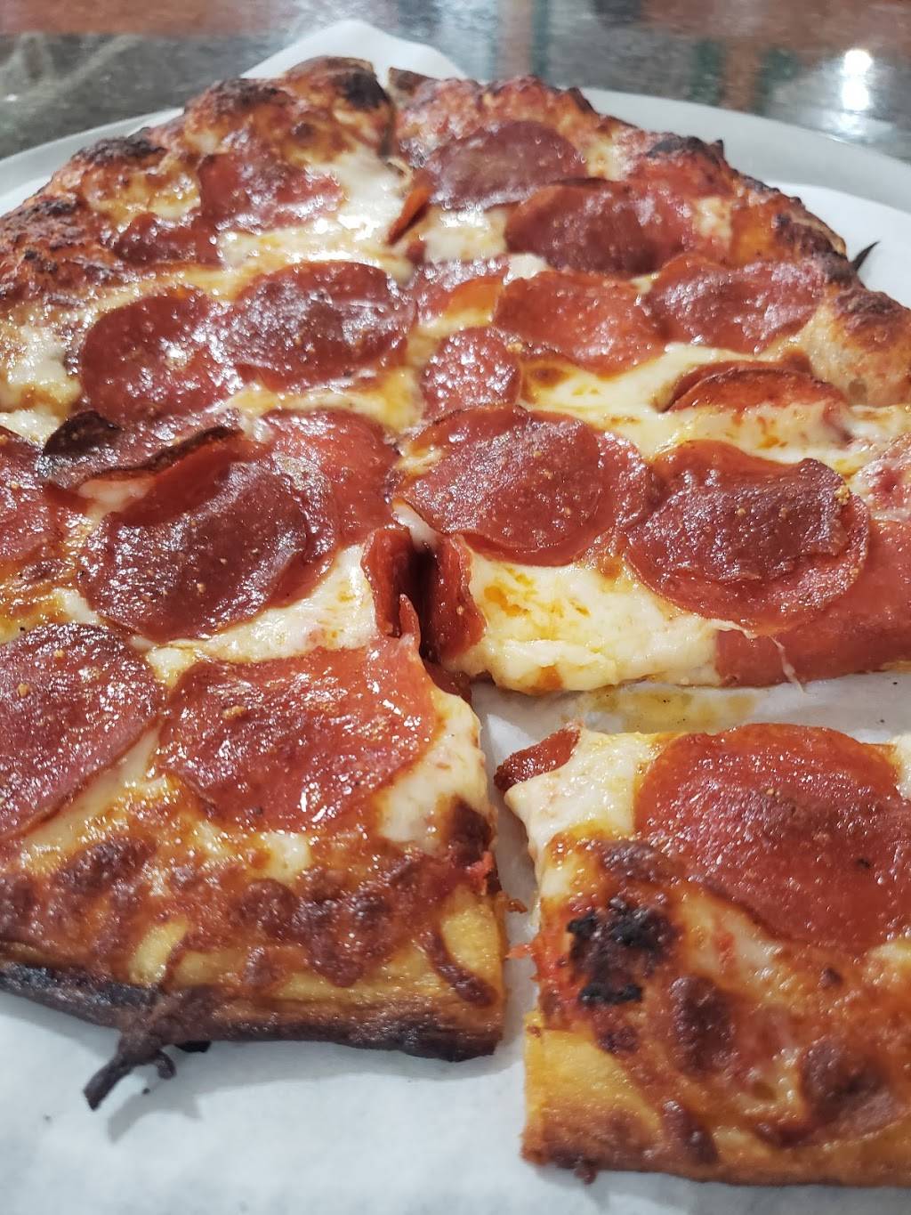 Bronco Billys Pizza Palace | restaurant | 2082, 26775, Hayward Blvd, Hayward, CA 94542, USA | 5107270532 OR +1 510-727-0532